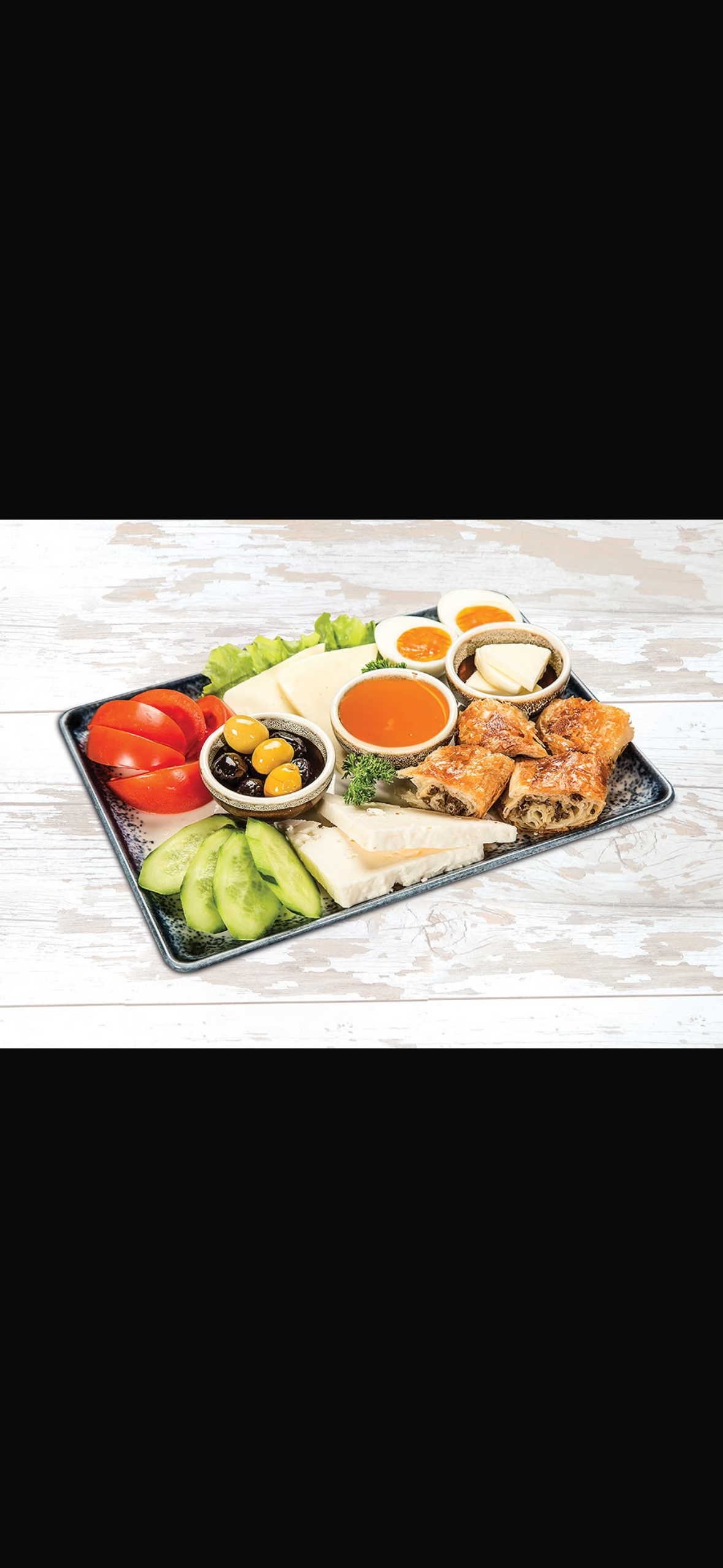 Kol Börekli Kahvaltı Tabağı