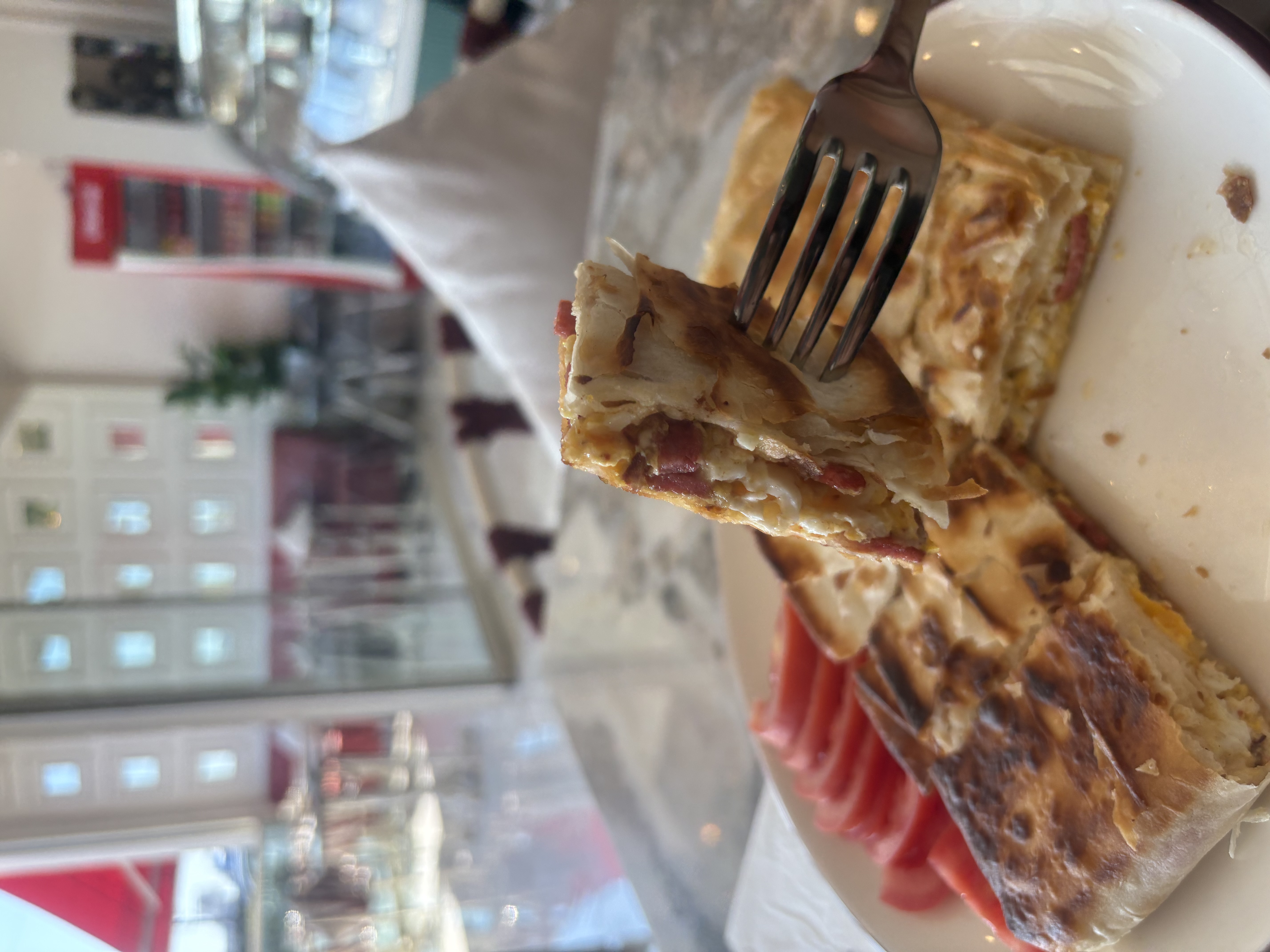 Kaşarlı Sucuklu Yumurtalı Gözleme